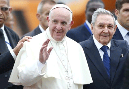 El Papa se reúne en La Habana con los hermanos Castro por separado